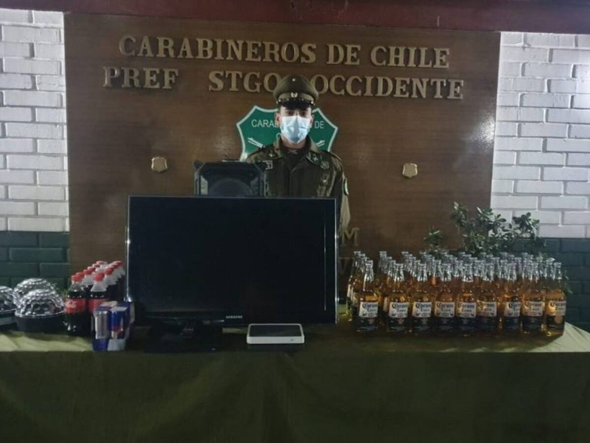 26 personas fueron detenidas tras nueva fiesta clandestina en Cerro Navia