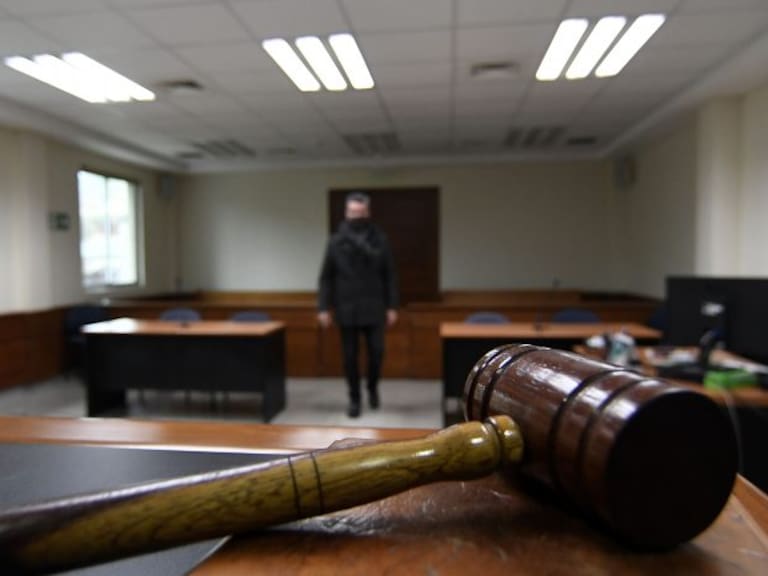 Temuco: condenan a 20 años de cárcel a hombre por abuso sexual reiterado a hijas de su pareja