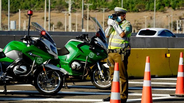 Fin de semana largo: Más de 140 mil vehículos ya abandonaron la capital