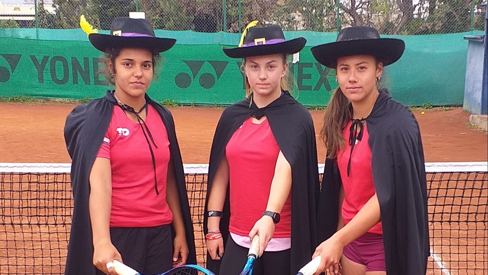 Las "mosqueteras" del tenis: selección chilena femenina se prepara para el Mundial Sub 16