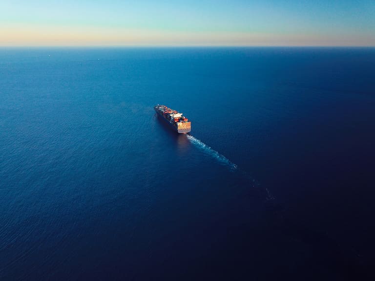 EE.UU. intercepta nuevo buque petrolero en el Caribe por sospecha de ”actividades ilegales"