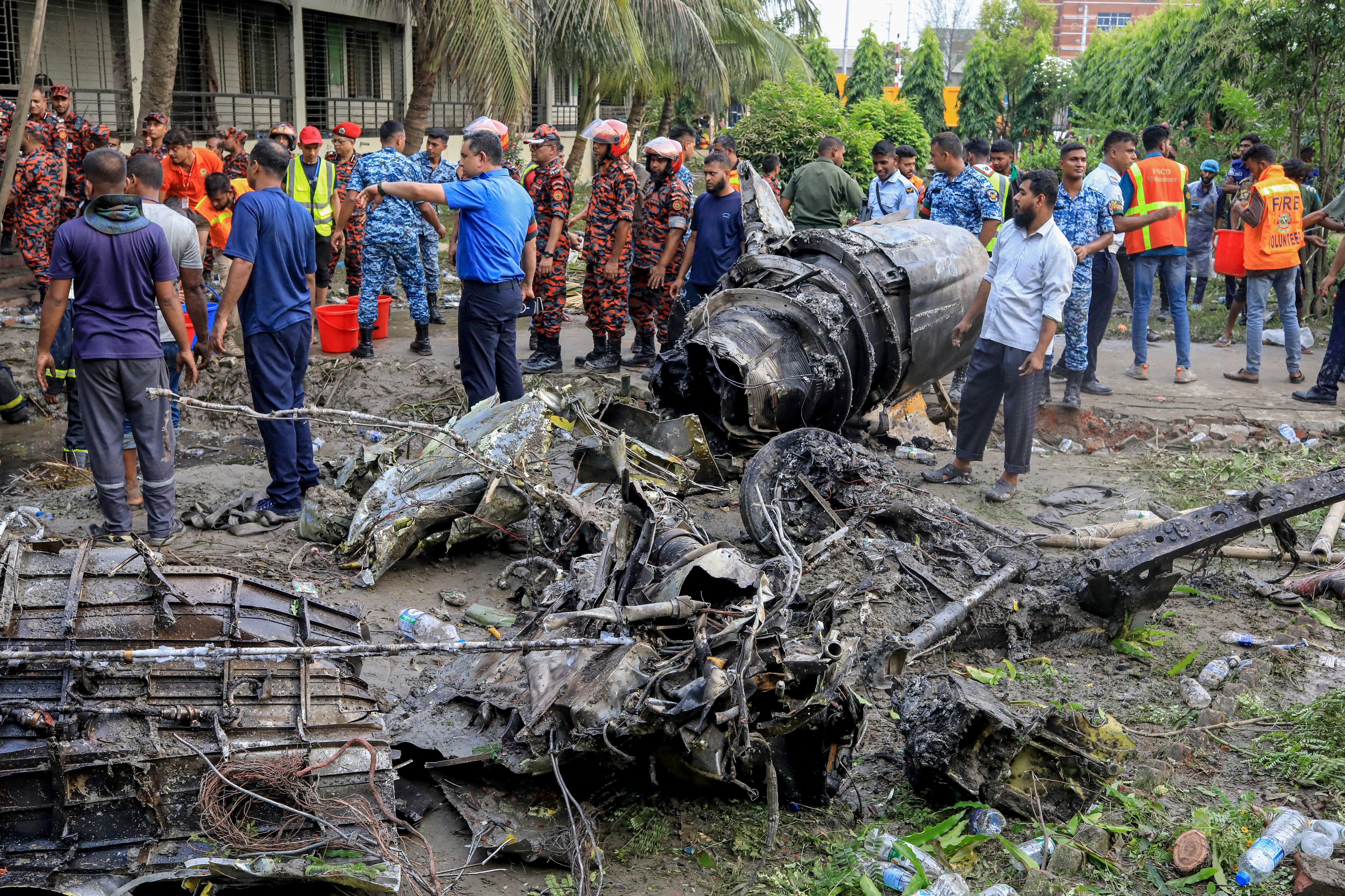 Accidente aéreo en Bangladesh