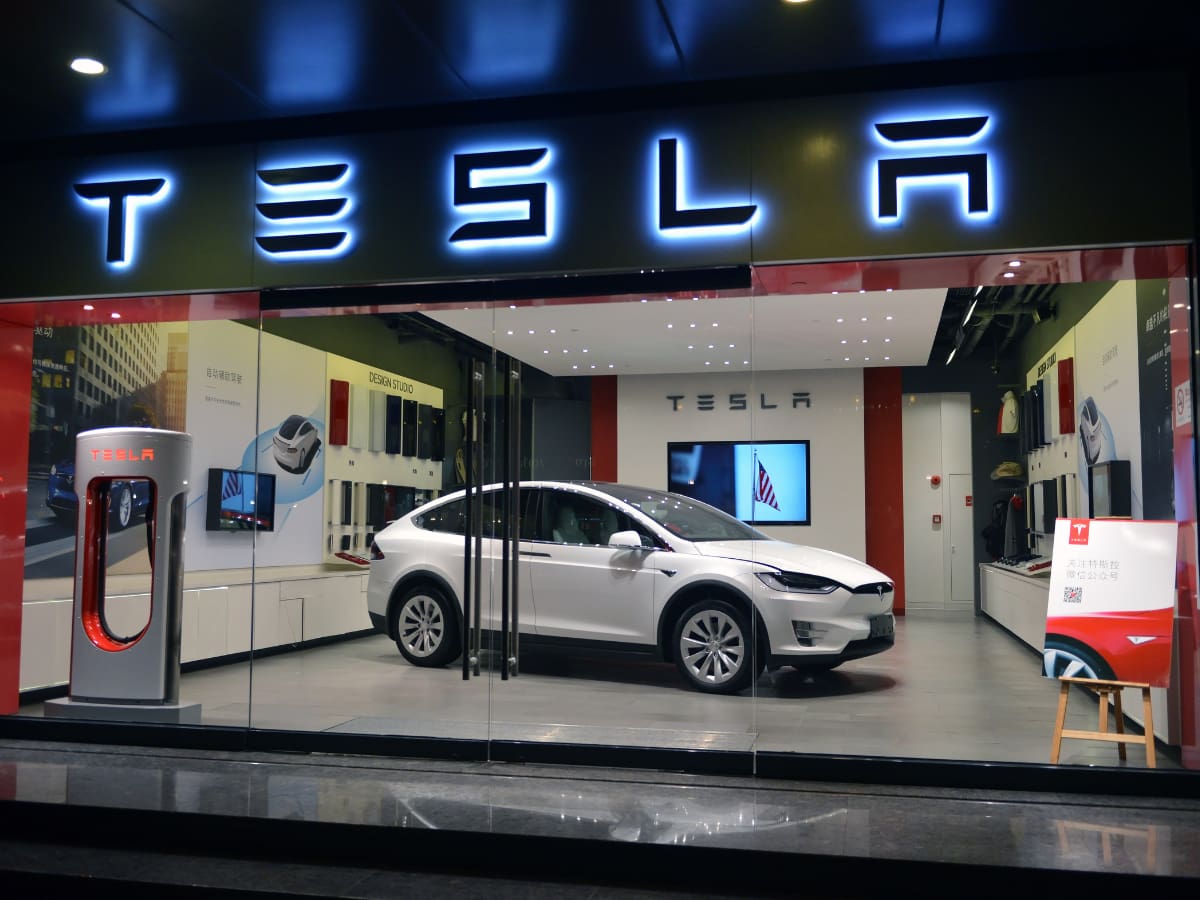 Tesla prepara gigantesca tienda en Chile: dónde estará ubicada y cuándo abrirá sus puertas