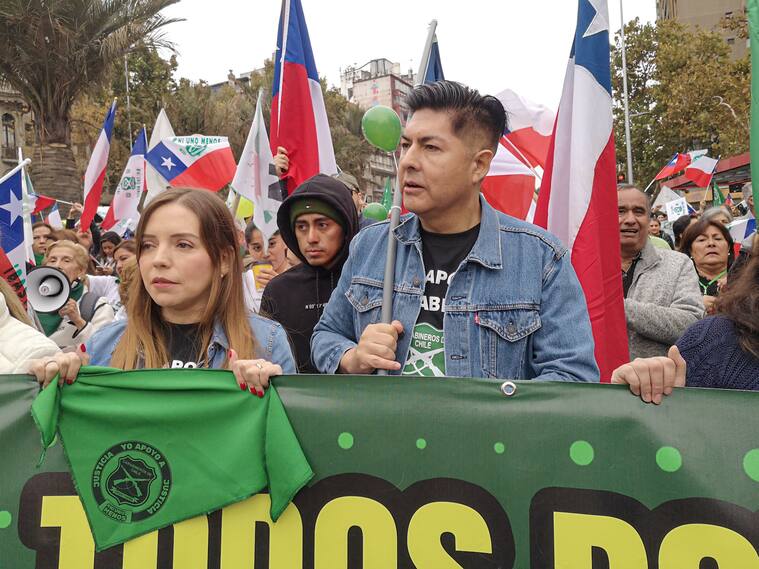 Camila Flores y Percy Marín