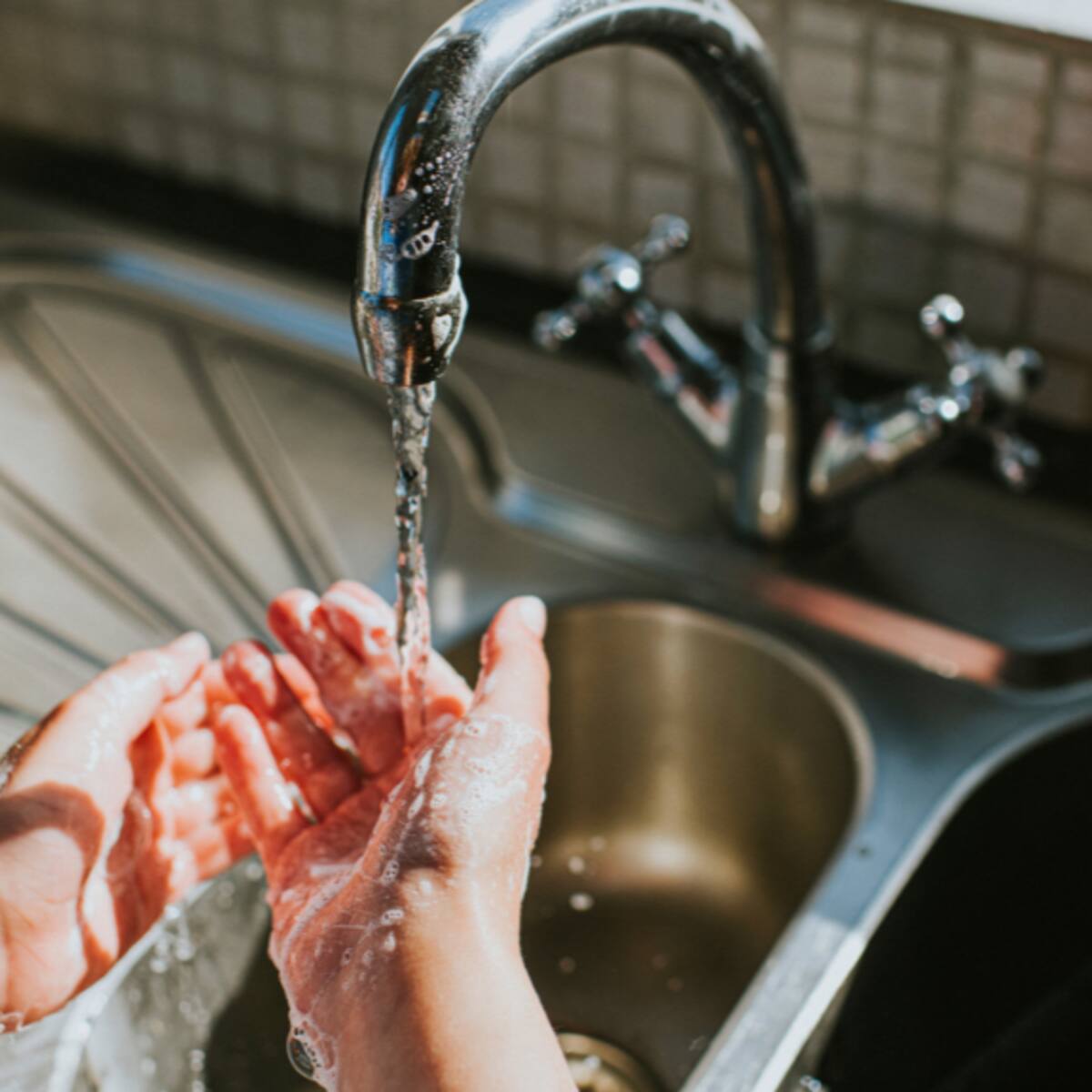 Durará hasta 10 horas: Aguas Andinas confirma corte de agua en comuna de la RM este miércoles 6 de mayo