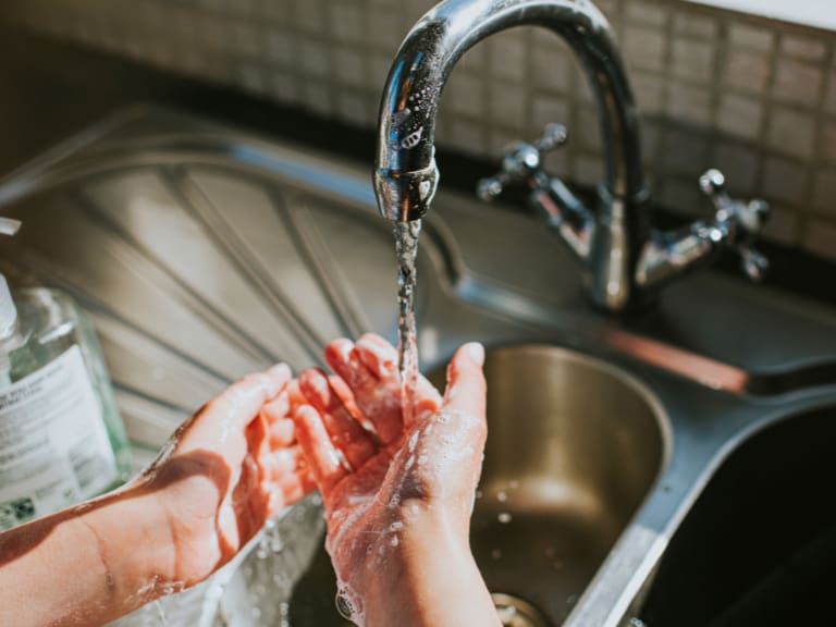 Durará hasta 10 horas: Aguas Andinas confirma corte de agua en comuna de la RM este miércoles 6 de mayo