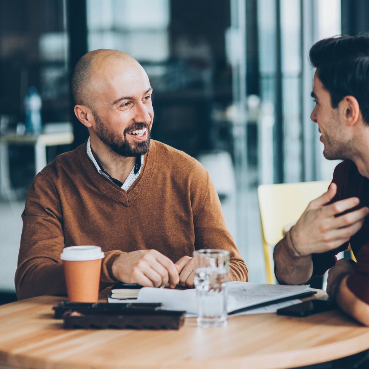 Amistades en el trabajo: 6 de cada 10 talentos consideran que fortalecen el sentido de pertenencia a su organización, según estudio