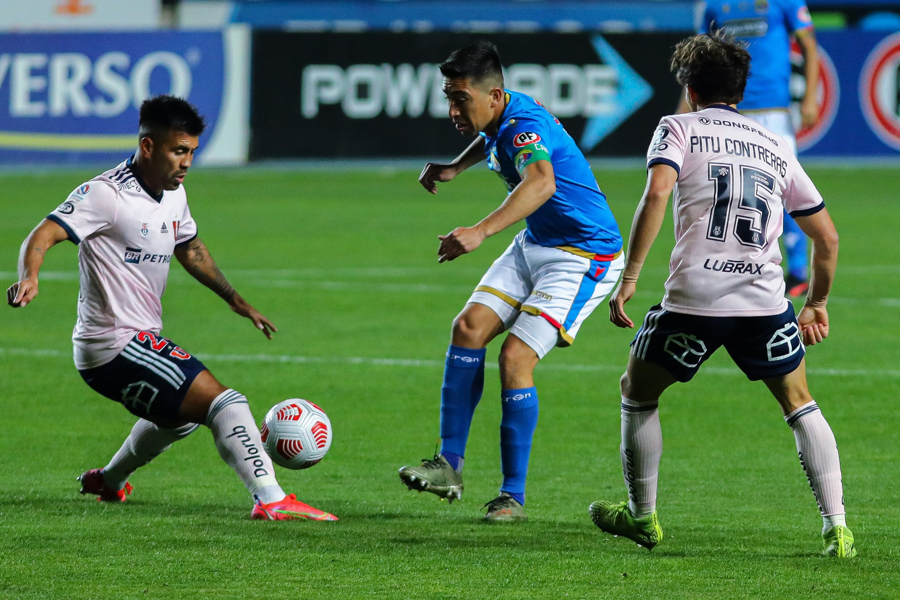 31 DE MAYO DE 2021/RANCAGUAJorge Henrquez (c), durante el partido valido por la novena fecha del Campeonato Nacional AFP PlanVital 2021, entre Audax Italiano y Universidad de Chile, disputado en el Estadio El Teniente.
FOTO: SEBASTIAN ORIA/AGENCIAUNO
