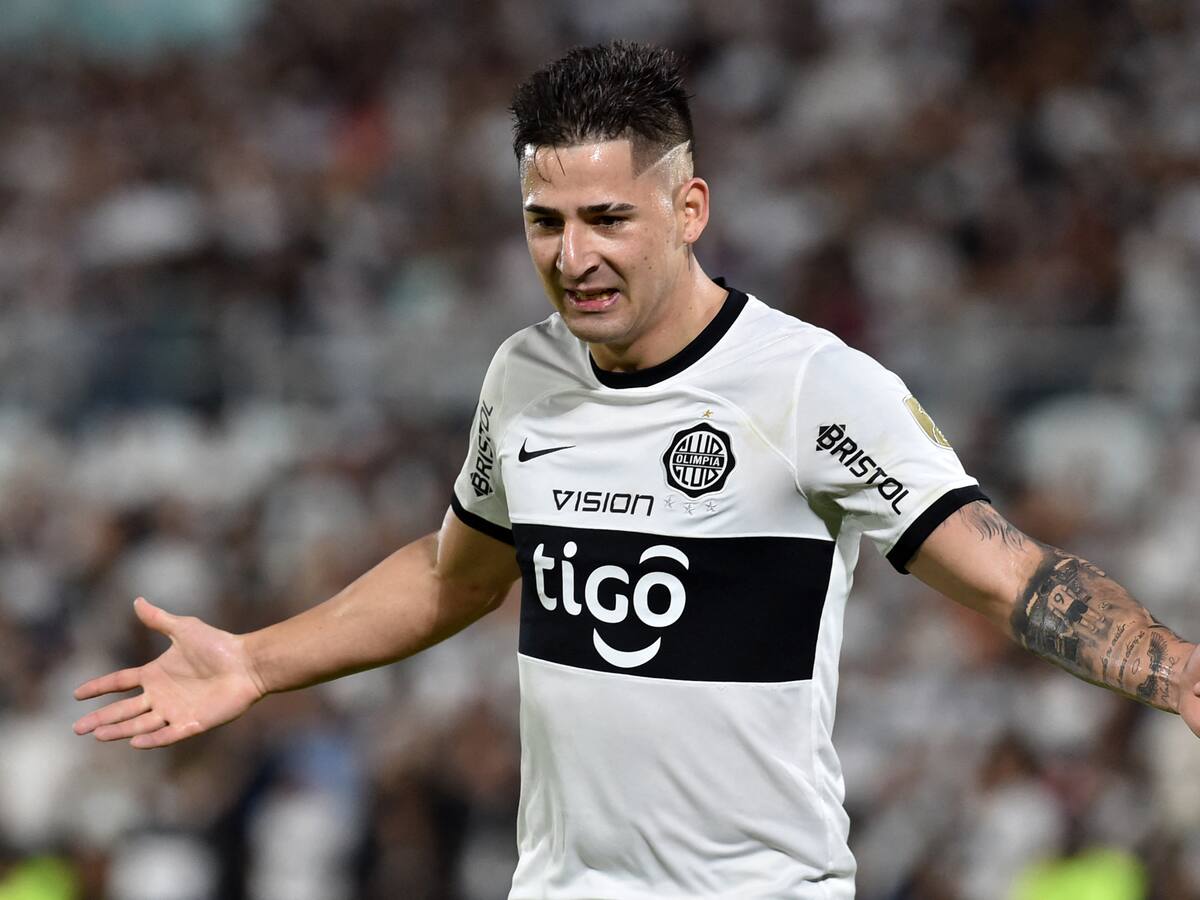 Problema resuelto: Colo Colo llega a acuerdo para fichar a Guillermo Paiva y ya tiene fecha para´su arribo a Chile