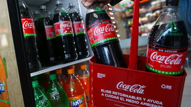 coca cola - 80 años - uso plásticos