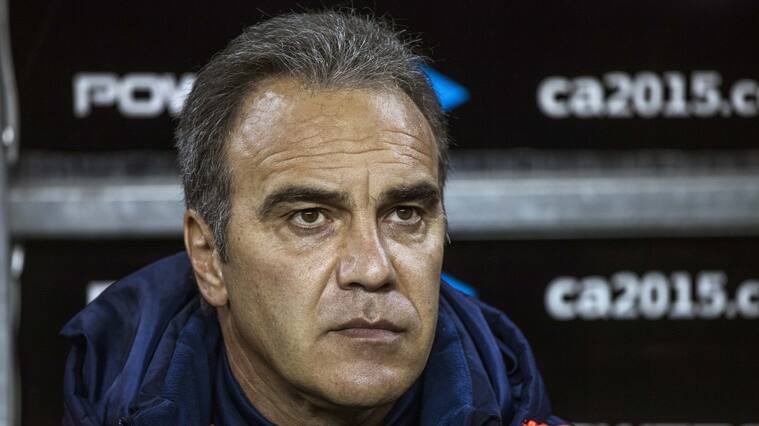 30 de Septiembre de 2015/TEMUCOMartin Lasarte durante el partido valido por la Final de La Super copa disputado entre los equipos de Universidad de Chile vs Universidad de Concepcion Jugado en el estadio Bicentenario German Becker.
FOTO: DAVID CORTES SEREY/ AGENCIAUNO