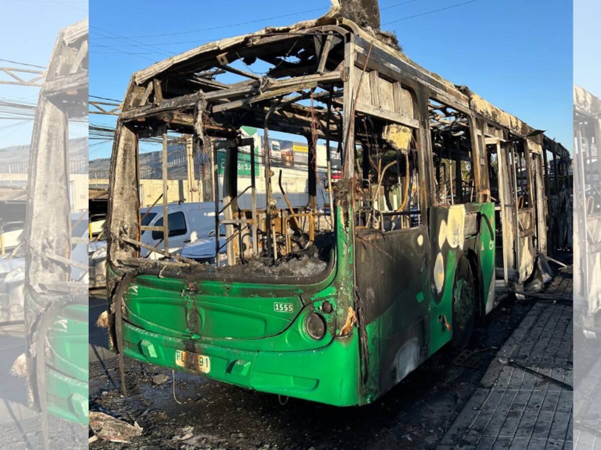 Bus quemado en Conchalí: desperfecto técnico provoca incendio con pasajeros a bordo