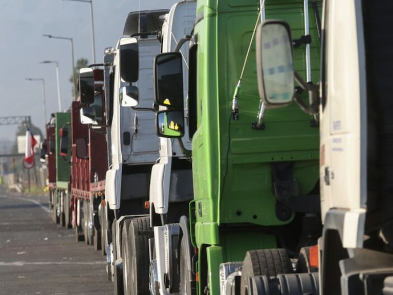 Paro de camioneros: alcalde de Monte Patria relata los duros efectos de la movilización en su comuna