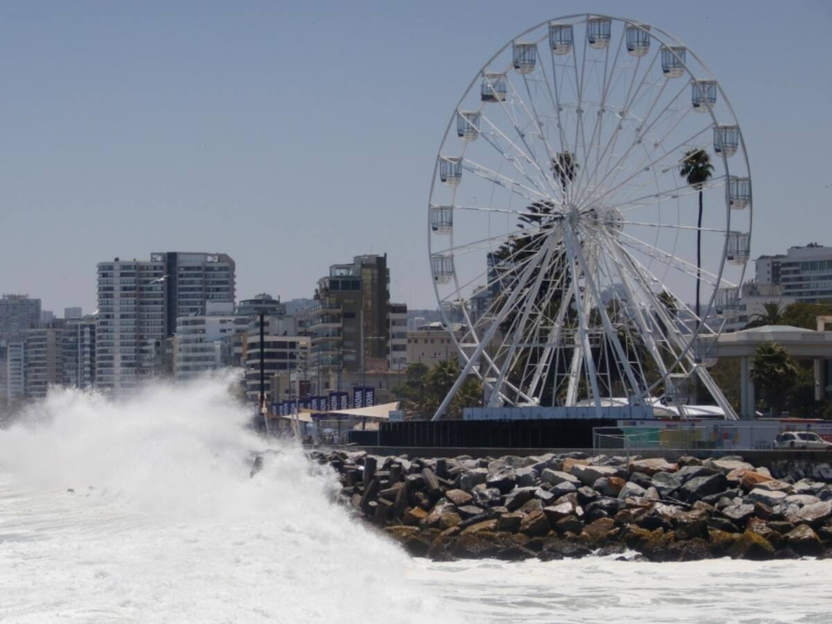 Marejadas anormales en Chile: declaran alerta temprana preventiva para comunas costeras entre Arica y Golfo de Arauco