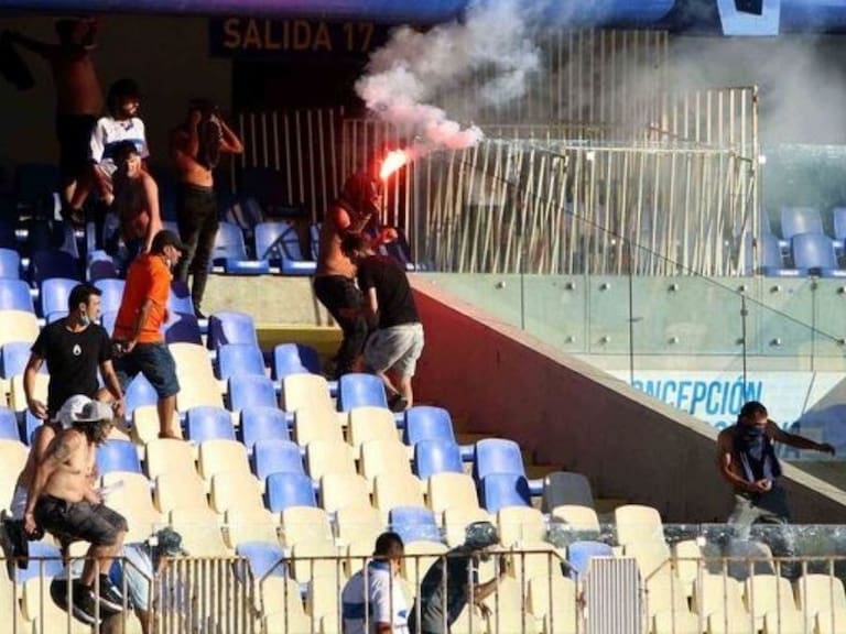 Tribunal de Disciplina sancionó a Colo Colo y Universidad Católica por incidentes en la Supercopa