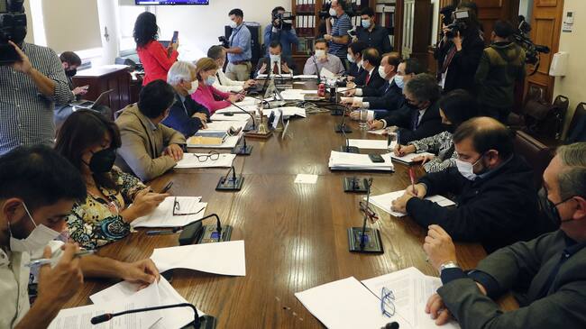 13 DE ABRIL DE 2022/VALPARAISOVista general de la Comisión de Hacienda de la Cámara de Diputados.
FOTO: LEONARDO RUBILAR CHANDIA/AGENCIAUNO