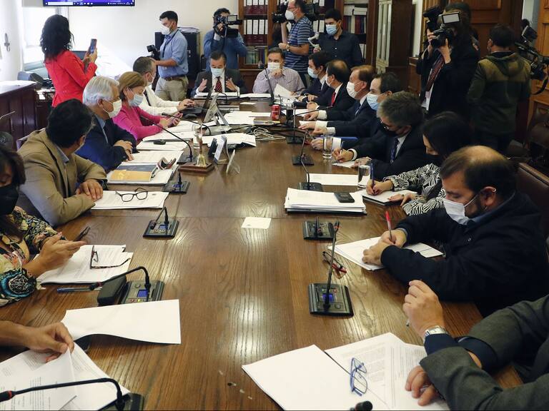 13 DE ABRIL DE 2022/VALPARAISOVista general de la Comisión de Hacienda de la Cámara de Diputados.
FOTO: LEONARDO RUBILAR CHANDIA/AGENCIAUNO