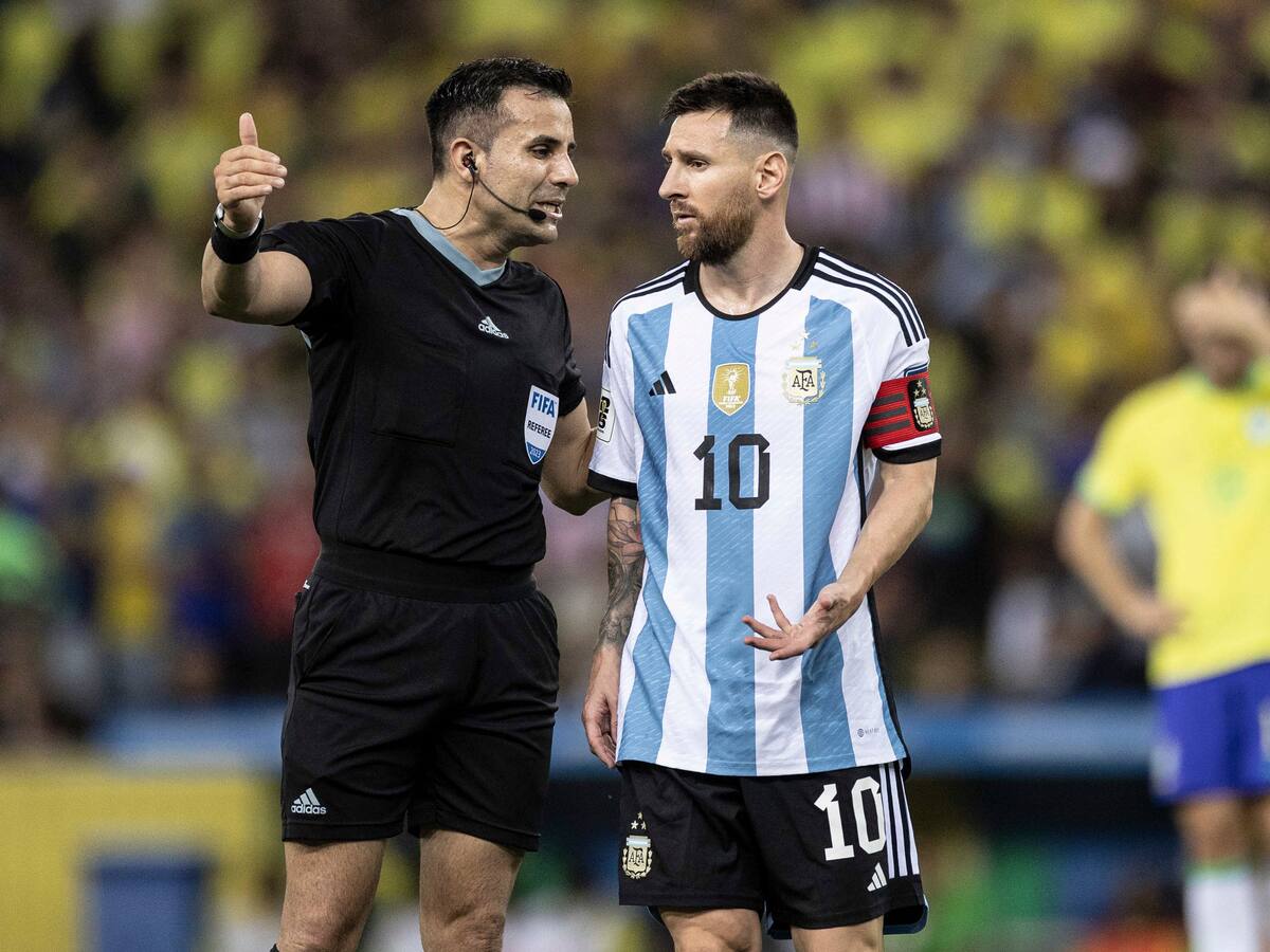 Del “ataque de pavor” a “los mejores recuerdos”: las reacciones en Argentina al conocer que Piero Maza arbitrará la semifinal ante Canadá