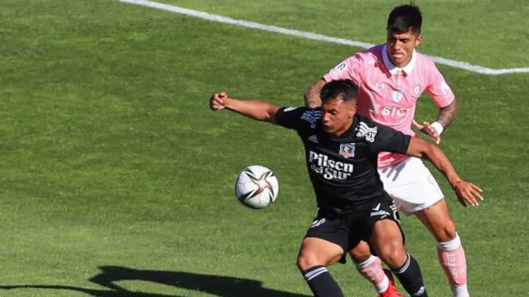 Seremi de Salud envió a jugadores de Colo Colo y Universidad Católica a cuarentena