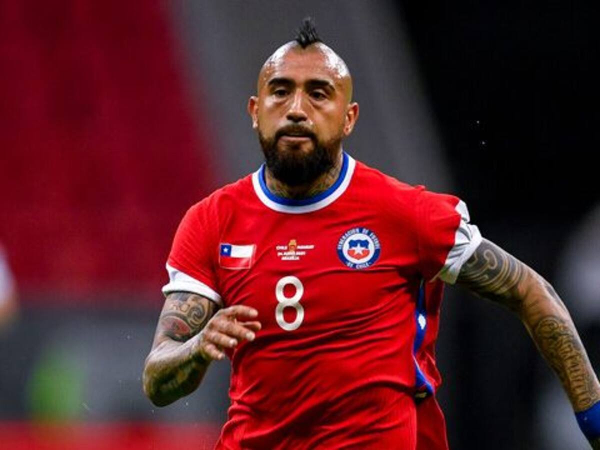 Arturo Vidal llegó a Chile para defender la Roja: «Cada país tiene sus reglas y ojalá que todos puedan venir»