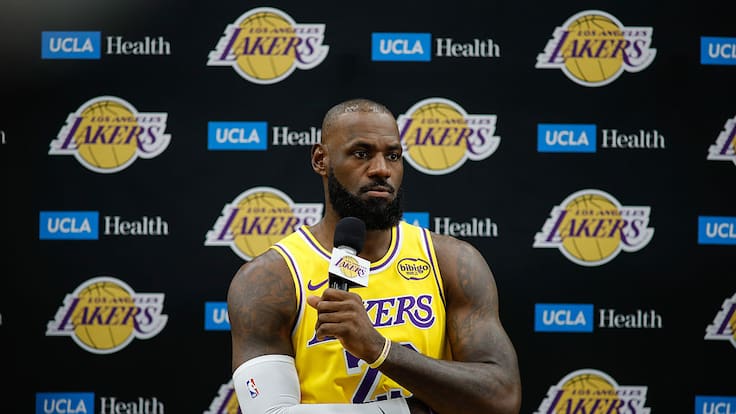 Fanático de los Lakers demanda a LeBron James por haberlo “engañado” con un anuncio