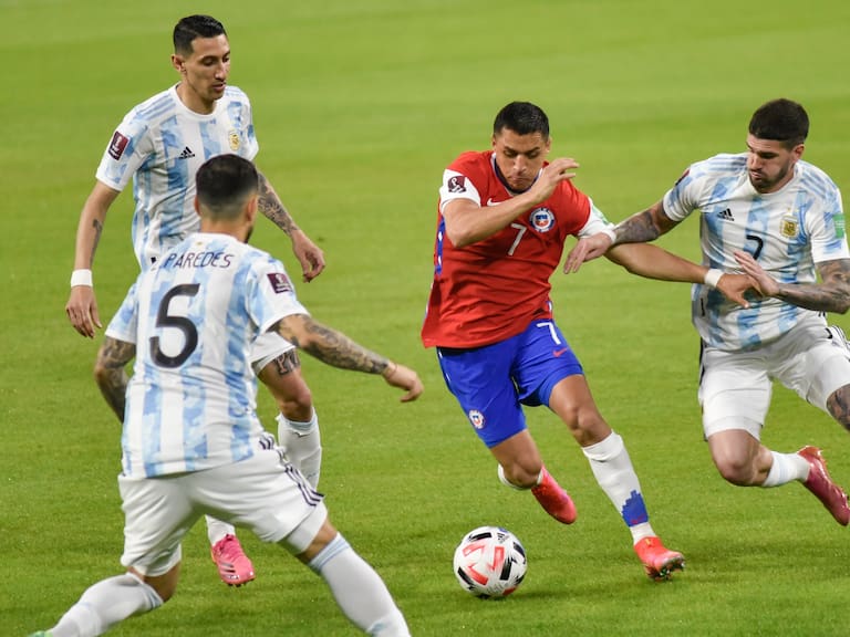 El comentario de Danilo Díaz tras empate de La Roja: &quot;Chile sacó patente de un equipo copero&quot;