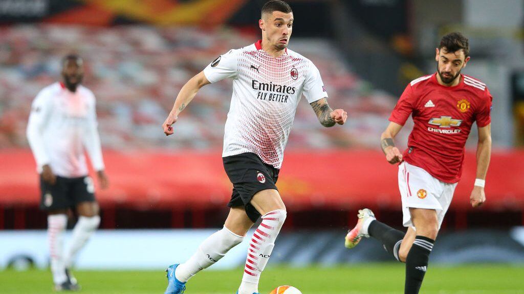 MANCHESTER, ENGLAND - MARCH 11: Rade Krunic of A.C. Milan during the UEFA Europa League Round of 16 First Leg match between Manchester United and A.C. Milan at Old Trafford on March 11, 2021 in Manchester, England. Sporting stadiums around the UK remain under strict restrictions due to the Coronavirus Pandemic as Government social distancing laws prohibit fans inside venues resulting in games being played behind closed doors. (Photo by Alex Livesey - Danehouse/Getty Images)