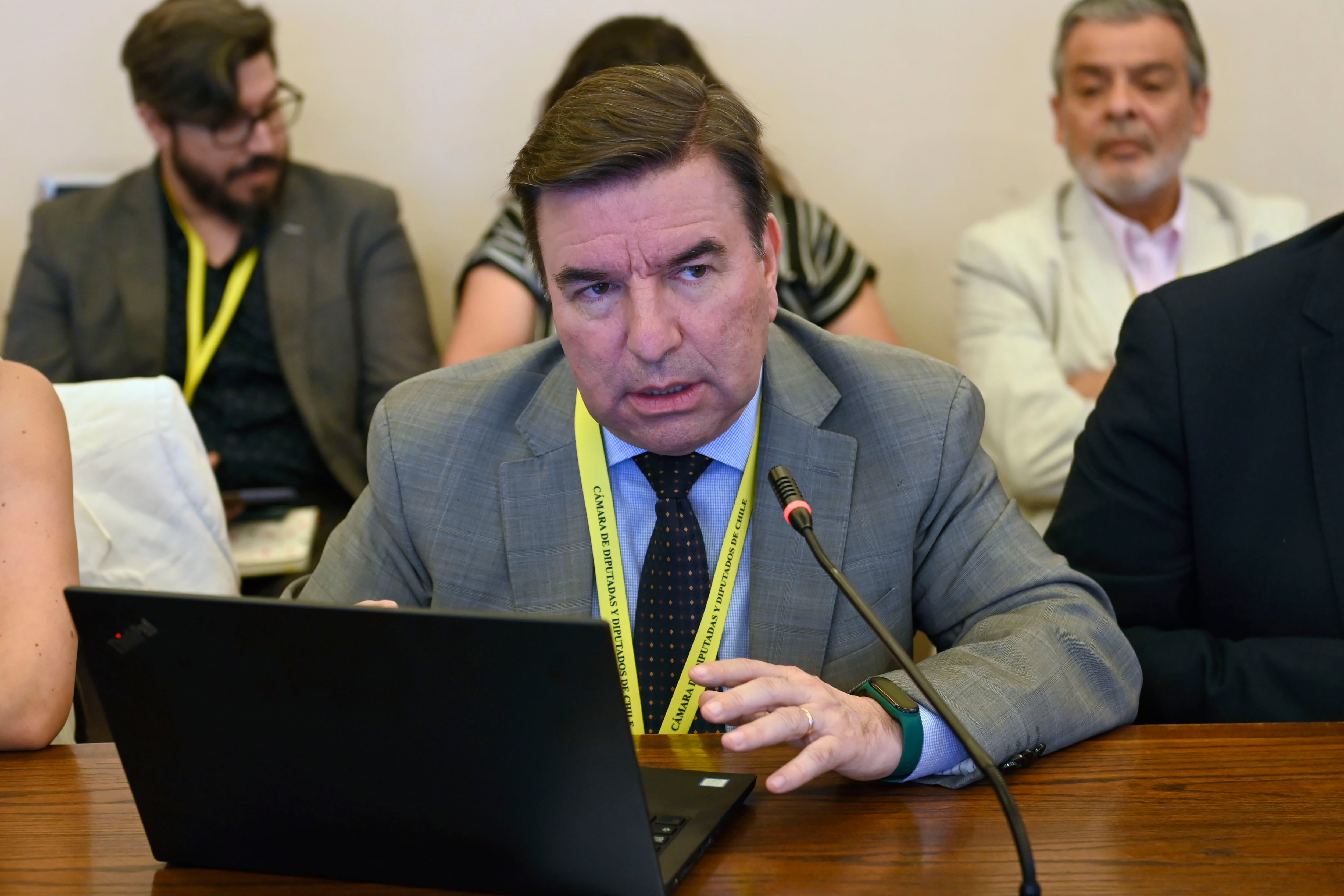 20 DE DICIEMRE DE 2023 / VALPARAISOHernán Frigolett   antecedentes respecto de la llamada “mayor operación para defraudar al Fisco en la historia nacional: más de $240.000 millones y 55 detenidos” en  la camara de diputados y diputadas en el congreso nacional de ValparaisoFOTO: PABLO OVALLE ISASMENDI / AGENCIAUNO