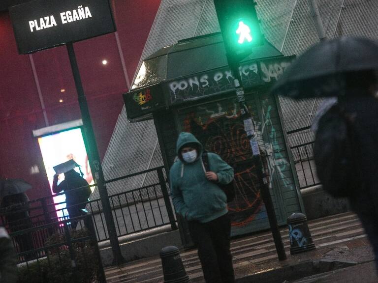 El tiempo en Santiago: cielos nublados e inicio de sistema frontal en la capital