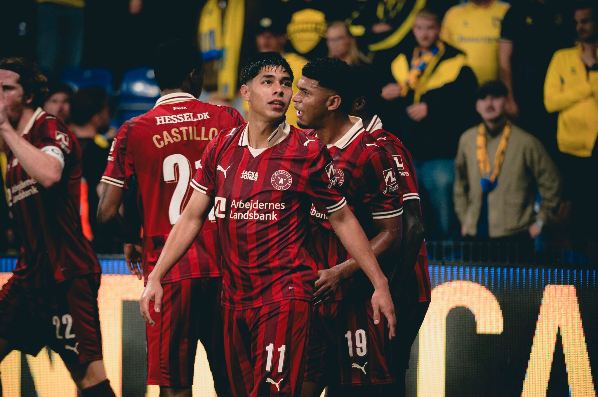 FC Midtjylland lamentó la cruda lesión que sufrió Darío Osorio