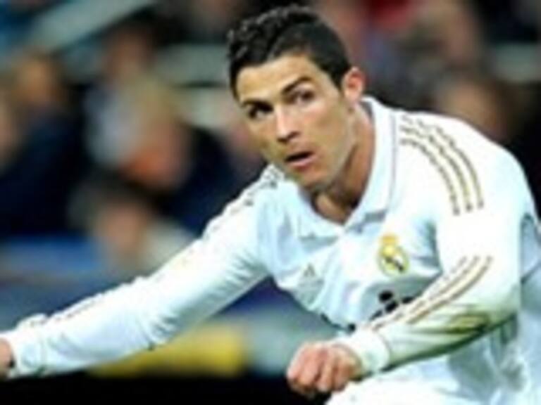 Maradona cree que Cristiano Ronaldo debe ganar el Balón de Oro 2013