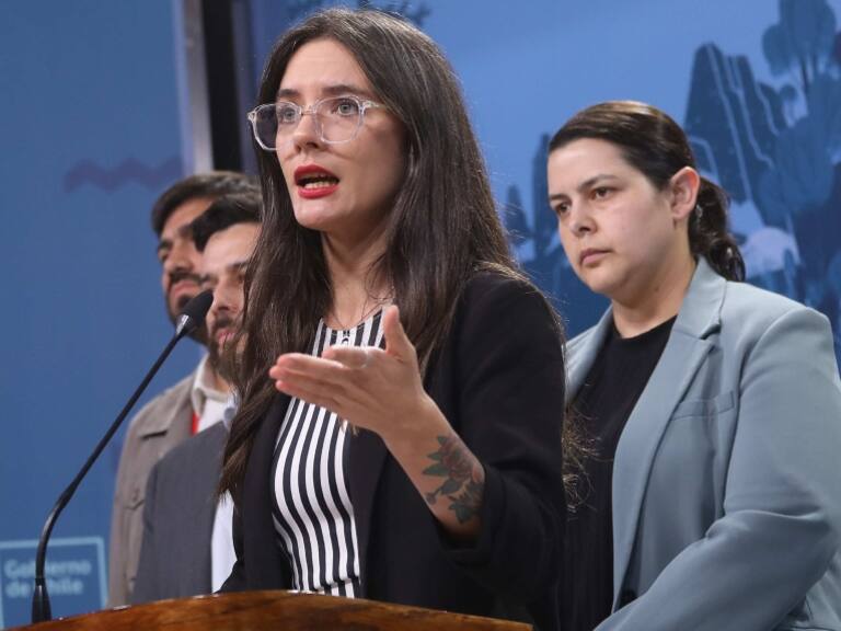 Ministra Vallejo tras emplazamiento de Carter por sumario en Fiscalía: «No me voy a hacer responsable de acusaciones infundadas y falsas»