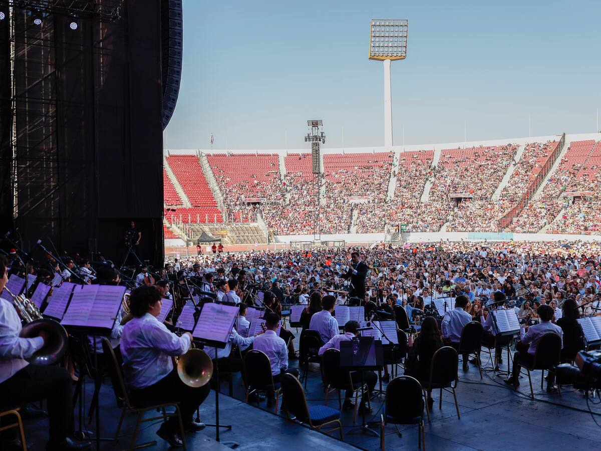 Navidad sinfónica: cómo revivir el histórico concierto “Oda a la Fraternidad” en el Estadio Nacional
