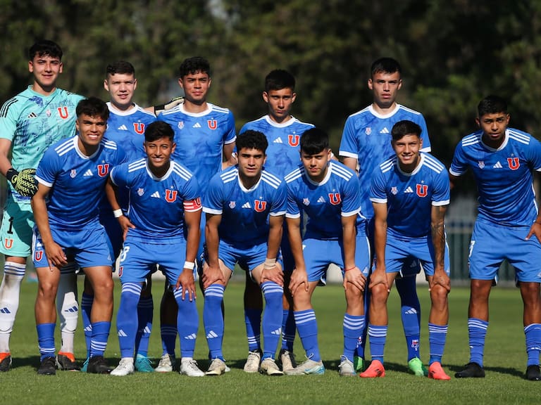 Formado en Colo Colo y siendo jugador actual de la U: el joven futbolista que busca su oportunidad en Segunda División