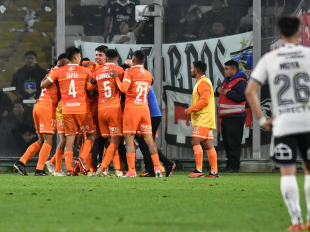 Cobreloa se agiganta ante Colo Colo en el Monumental y tumba a los albos con un hombre menos durante gran parte del partido