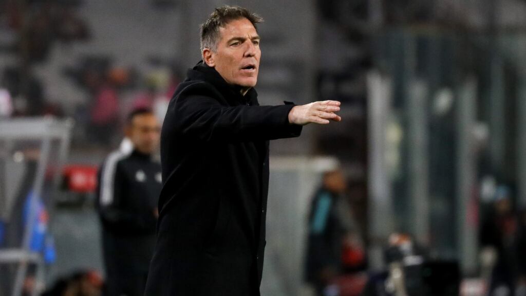 Berizzo descarta a Chile como favorito ante Perú: "Llevan tiempo jugando juntos y nos exigirá jugar mejor"