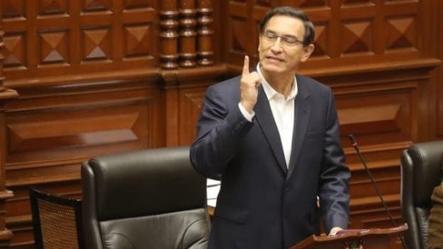 Martín Vizcarra se defendió ante el Congreso peruano