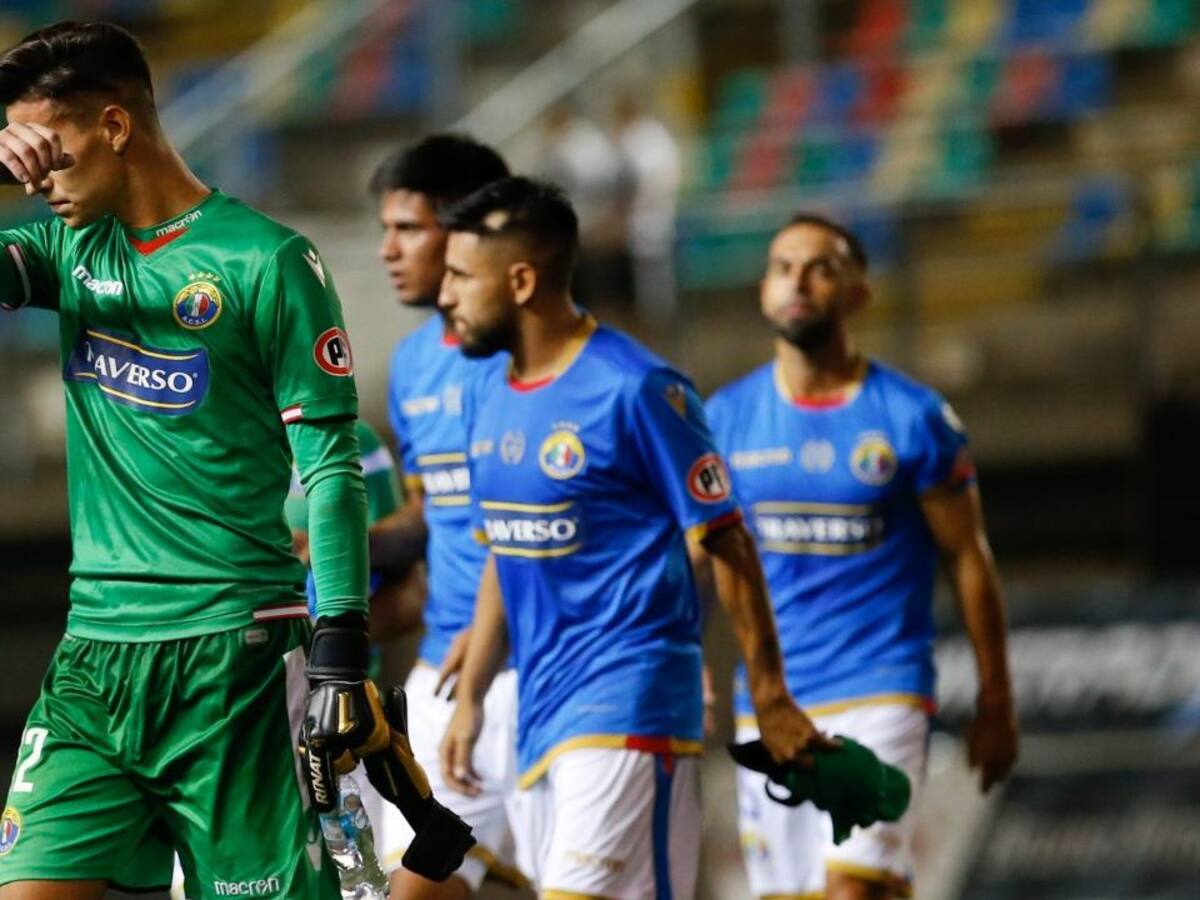 Audax Italiano informó que cinco integrantes del club dieron positivo por Covid-19