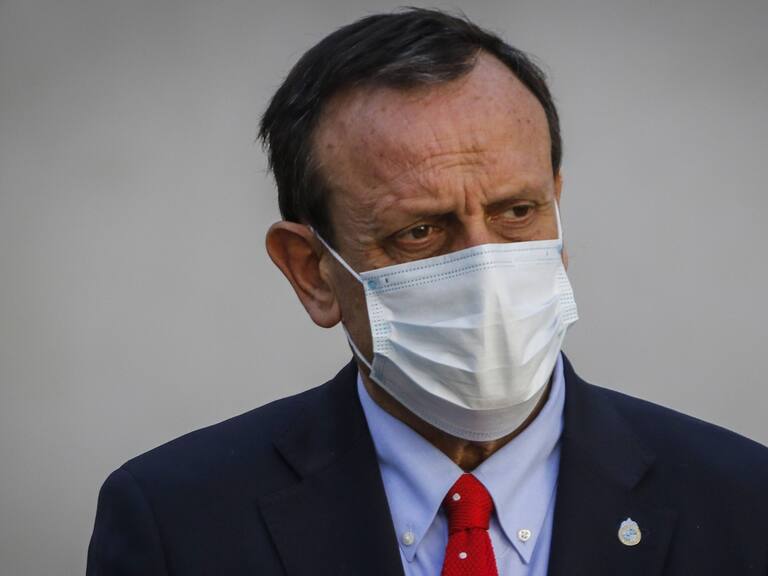 25 de mayo del 2021/SANTIAGOLos rectores de la Universidad de Chile, y de la Pontificia Universidad Católica de Chile, Ignacio Sánchez, realizan un purno de prensa tras reunirse con el Presidente de la Republica.
FOTO: SEBASTIAN BELTRAN GAETE/AGENCIAUNO