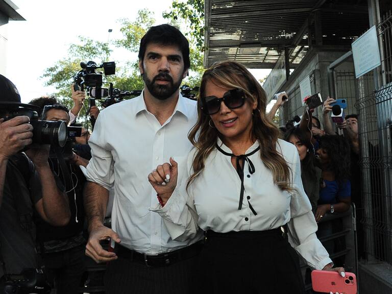 Cathy Barriga rompe el silencio en jornada clave de su formalización por mega fraude y hace llamado a los medios a difundir su defensa