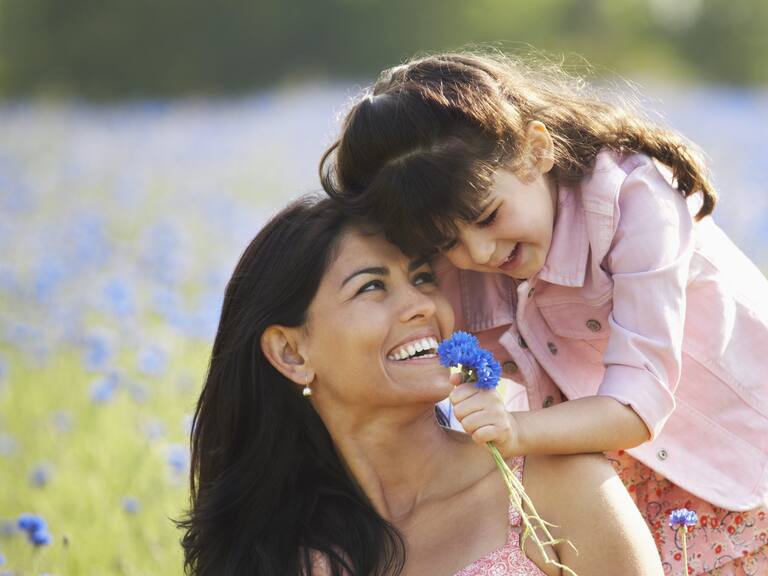 «Letra y Música»: Ricardo Martínez seleccionó las mejores canciones dedicadas a las madres