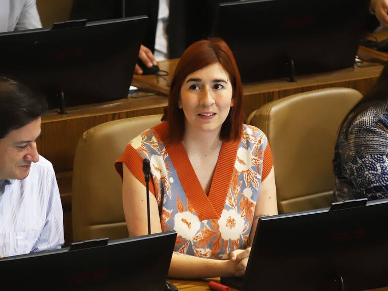 “Me da miedo que se filtre”: se conocen nuevos mensajes de Catalina Pérez sobre oficio que destapó caso Democracia Viva