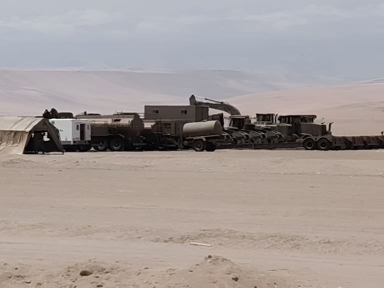 Gobierno inicia despliegue militar y maquinaria para levantar zanjas y vallas de seguridad en frontera norte