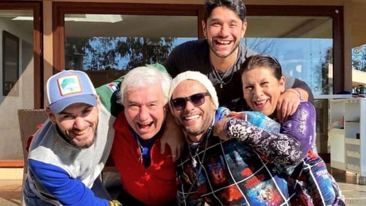Ex chico reality amenaza a conocido futbolista y a su esposa tras demanda en su contra: “Hay que ser muy cara de palo...”