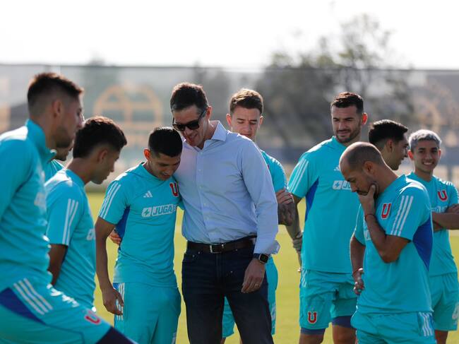 X: @udechile