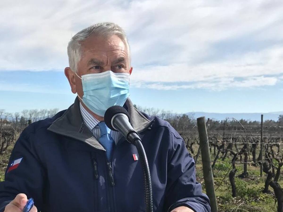 Ministro Paris por permisos temporales a contagiados con Covid: «Esa gente al actuar de esa manera, puso en peligro la vida de otras personas»