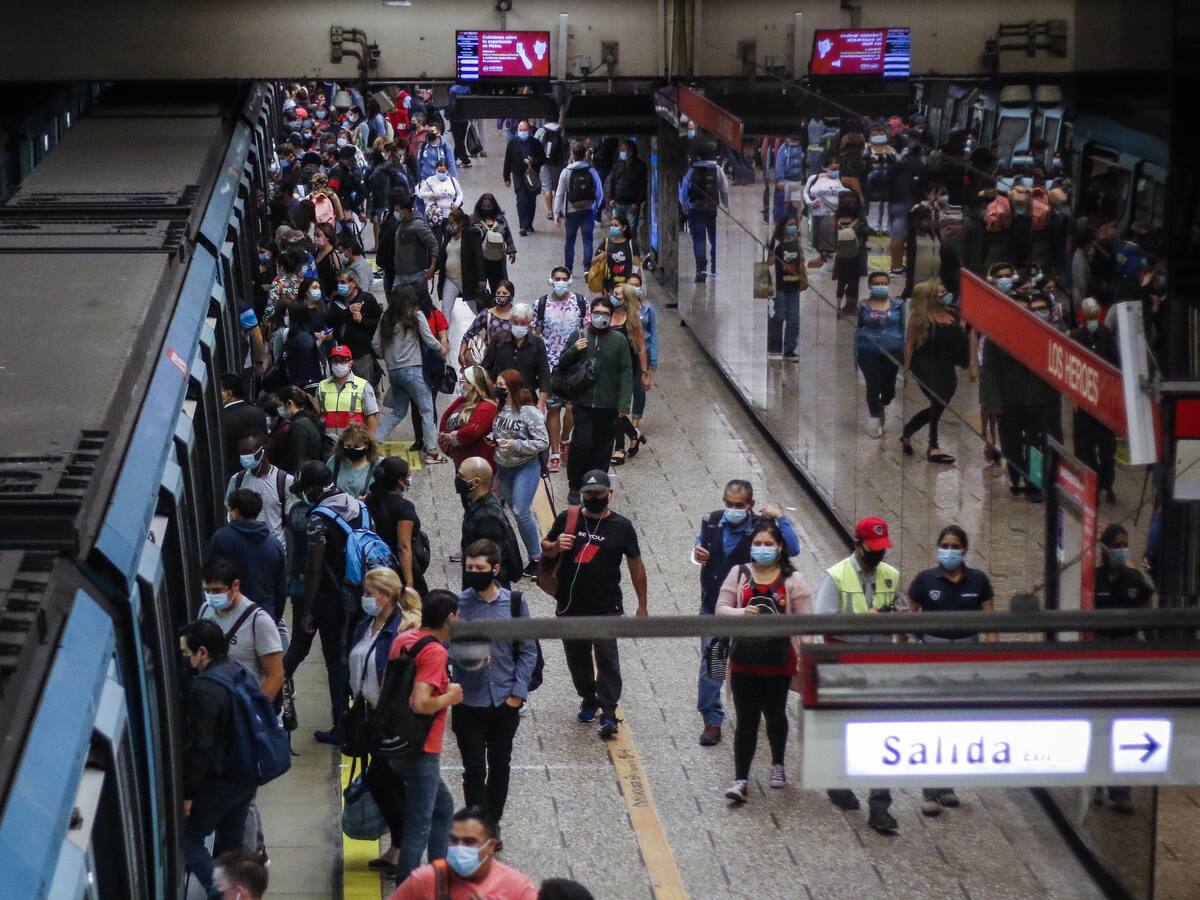 “Súper lunes” en Santiago: los detalles de plan que buscará reforzar buses, Metro y trenes para el inicio del año escolar en la RM