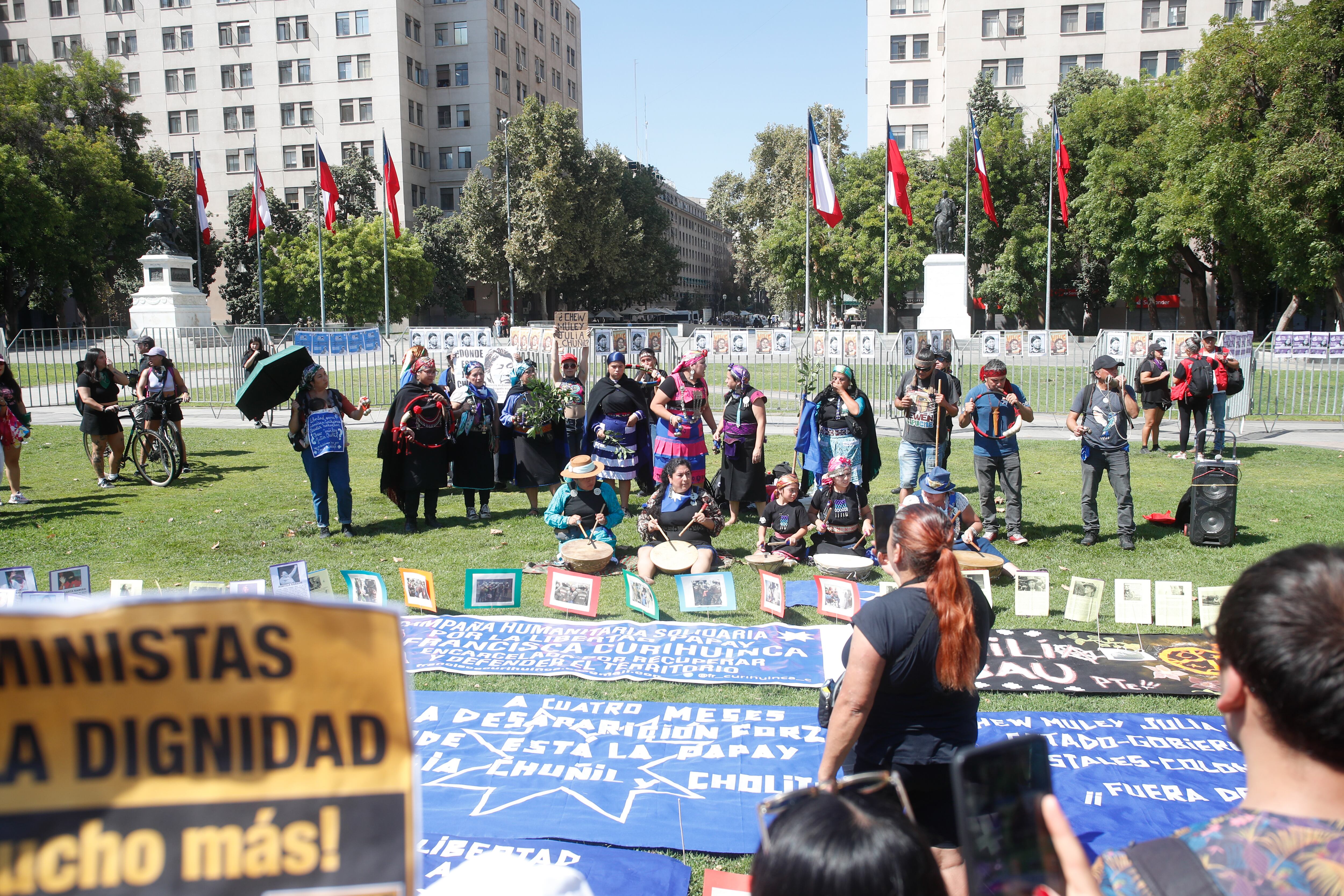08 DE MARZO DE 2025 / SANTIAGOMarcha conmemorativa del Día Internacional de La Mujer por la Alameda en Santiago, movimientos feministas se manifiestan 
FOTO: DIEGO MARTIN/AGENCIAUNO