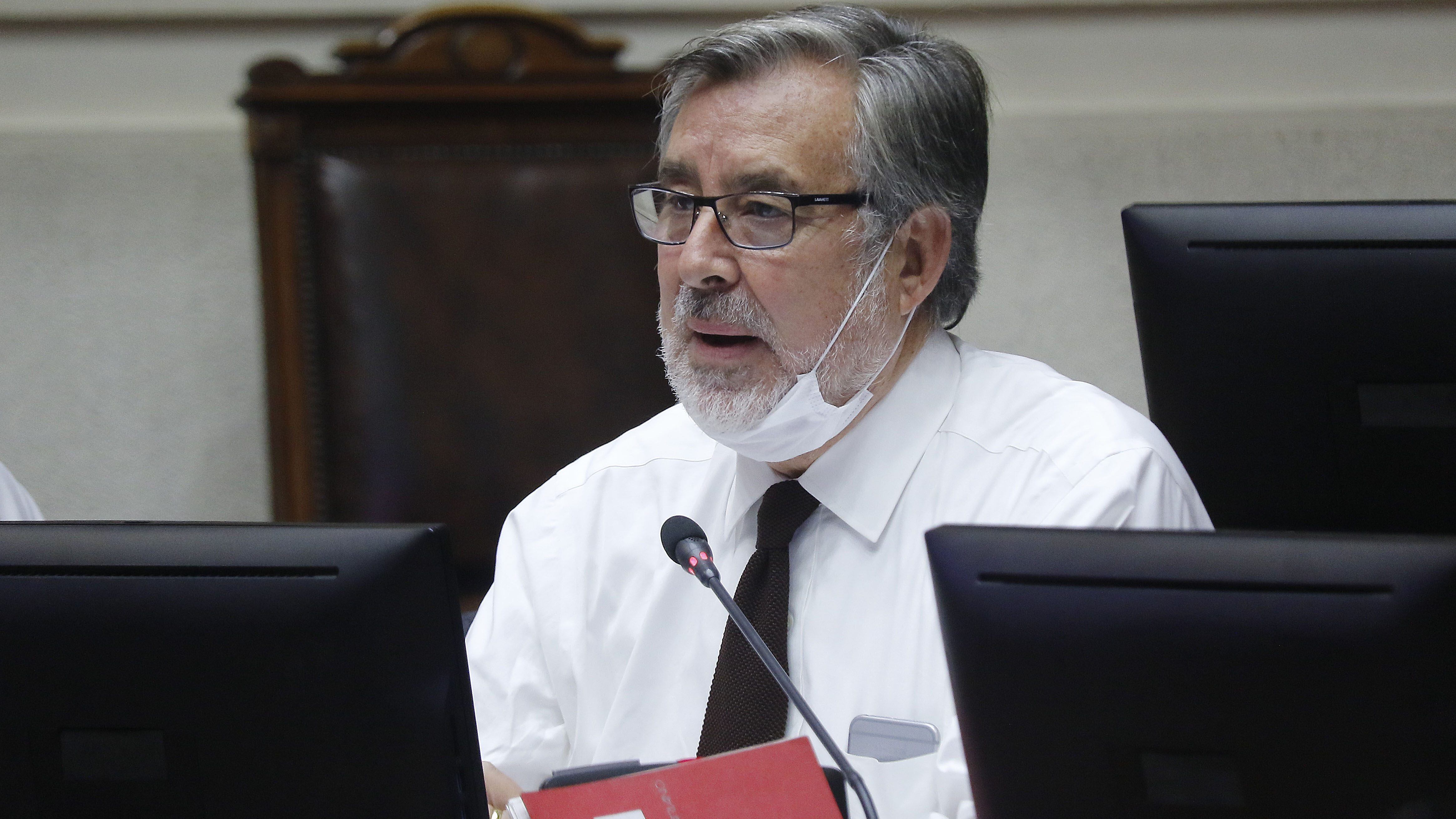26 DE MARZO DE 2020/VALPARAISOEl senador Alejandro Guillier, durante la sesion especial del Senado.
FOTO: LEONARDO RUBILAR CHANDIA/AGENCIAUNO