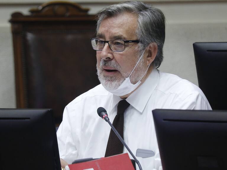 Senador Guillier y alcalde Lavín en matinales: «El CNTV tendría que haber hecho eso presente, porque es evidente la manipulación»